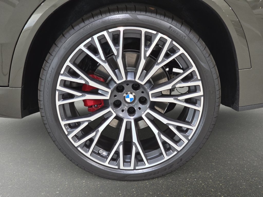 Used 2026 Manhattan Green Metallic BMW xDrive40i image 20