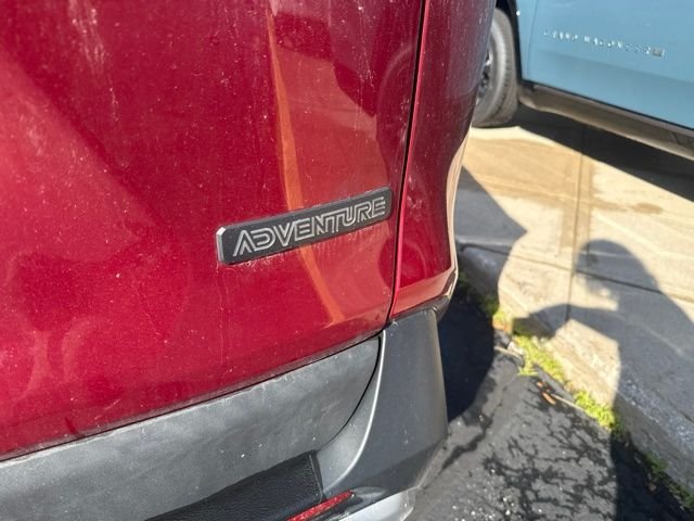 Used 2019 Ruby Flare Pearl Toyota Adventure image 8