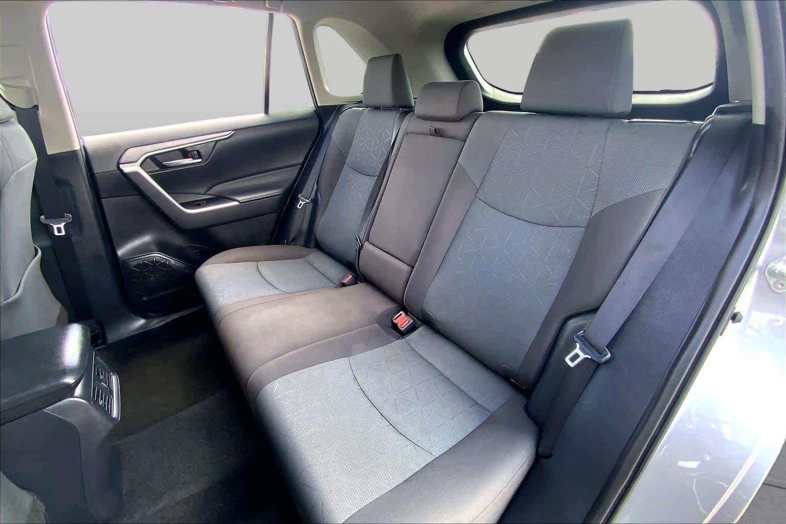 Used 2024 Silver Sky Metallic Toyota XLE image 20