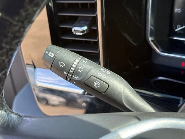 Used 2022 Titanium Rush Metallic GMC Elevation image 25