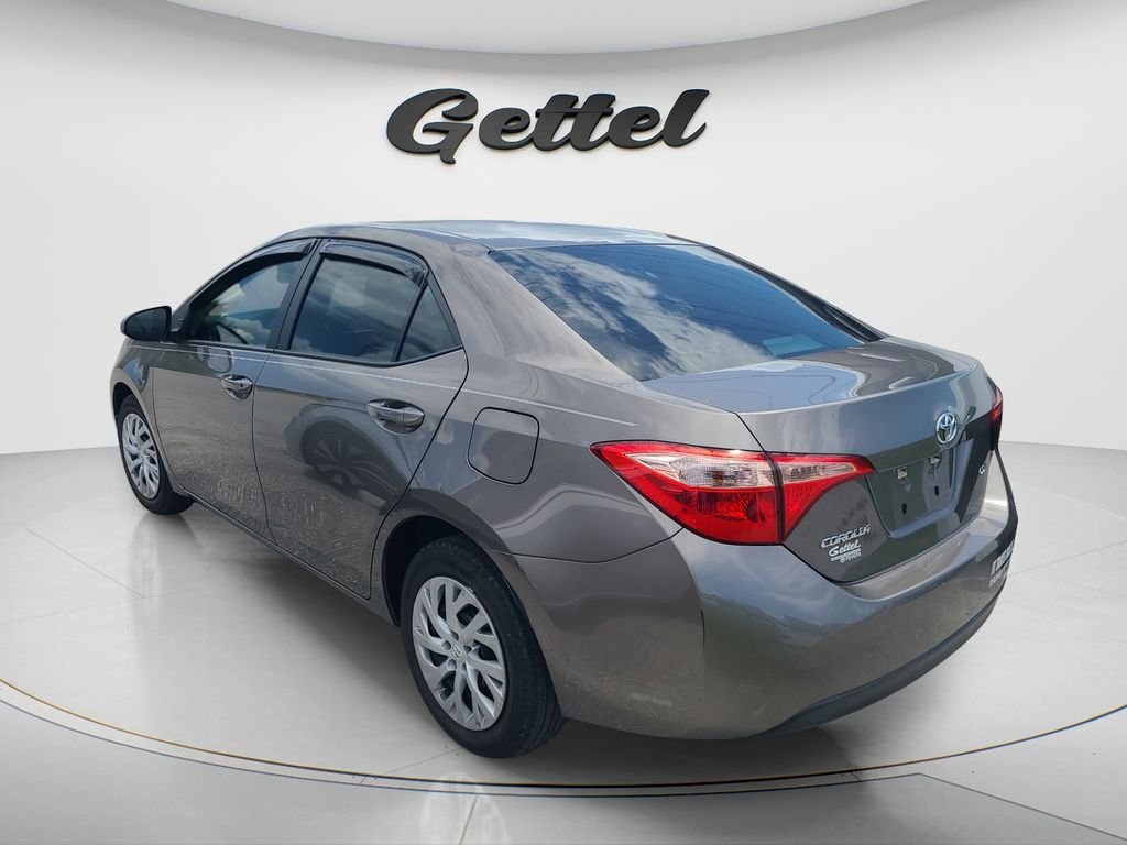 Used 2018 Gray Toyota LE image 5