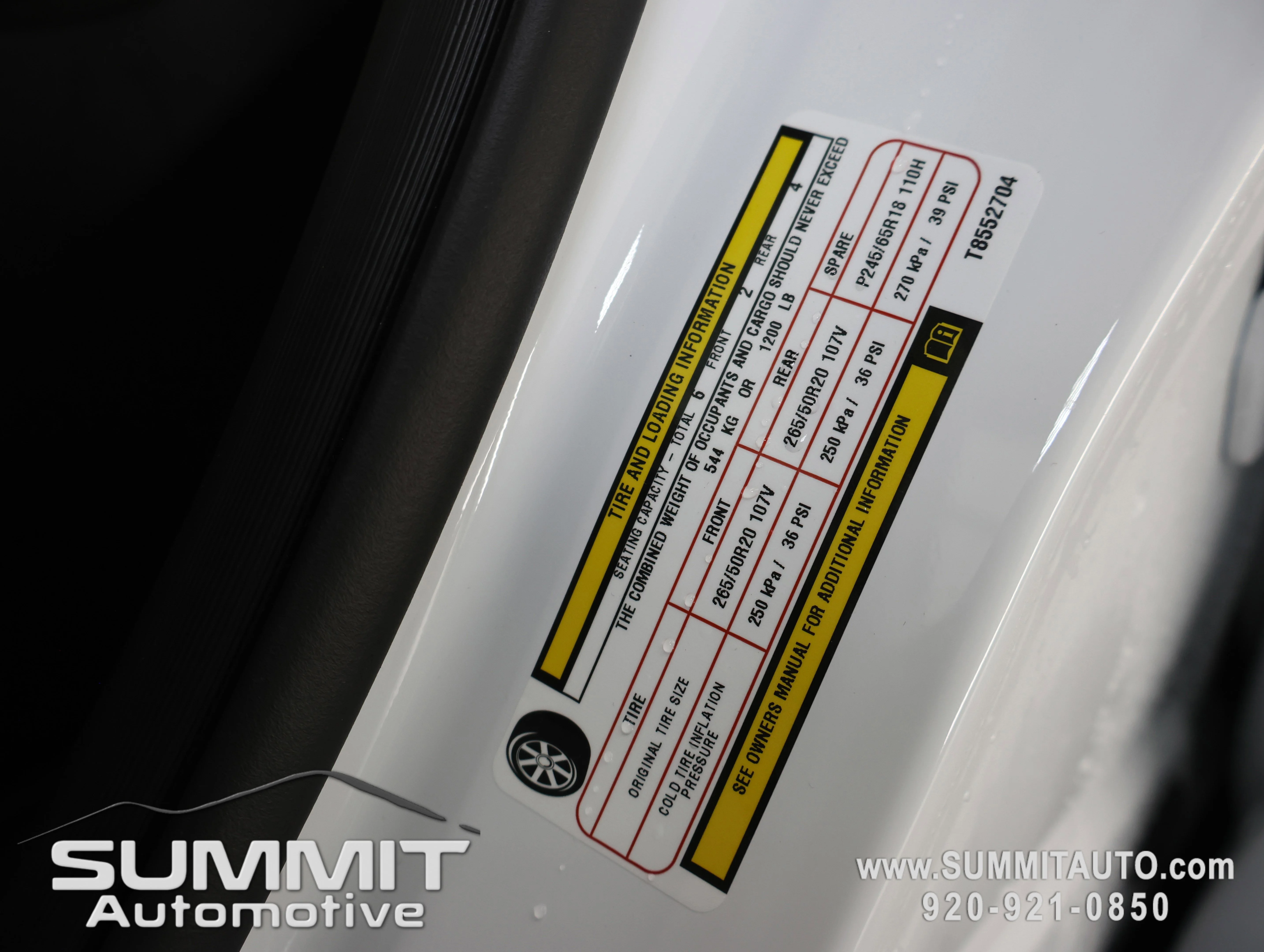 New 2026 Bright White Clear-Coat Exterior Paint Jeep Limited image 69