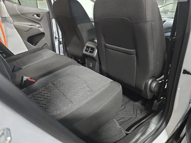 Used 2024 Summit White Chevrolet LT image 13