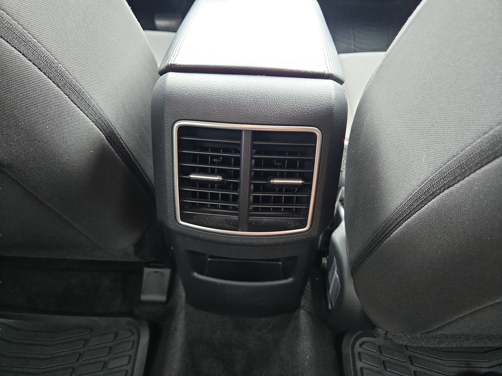 Used 2023 White Kia LX image 19