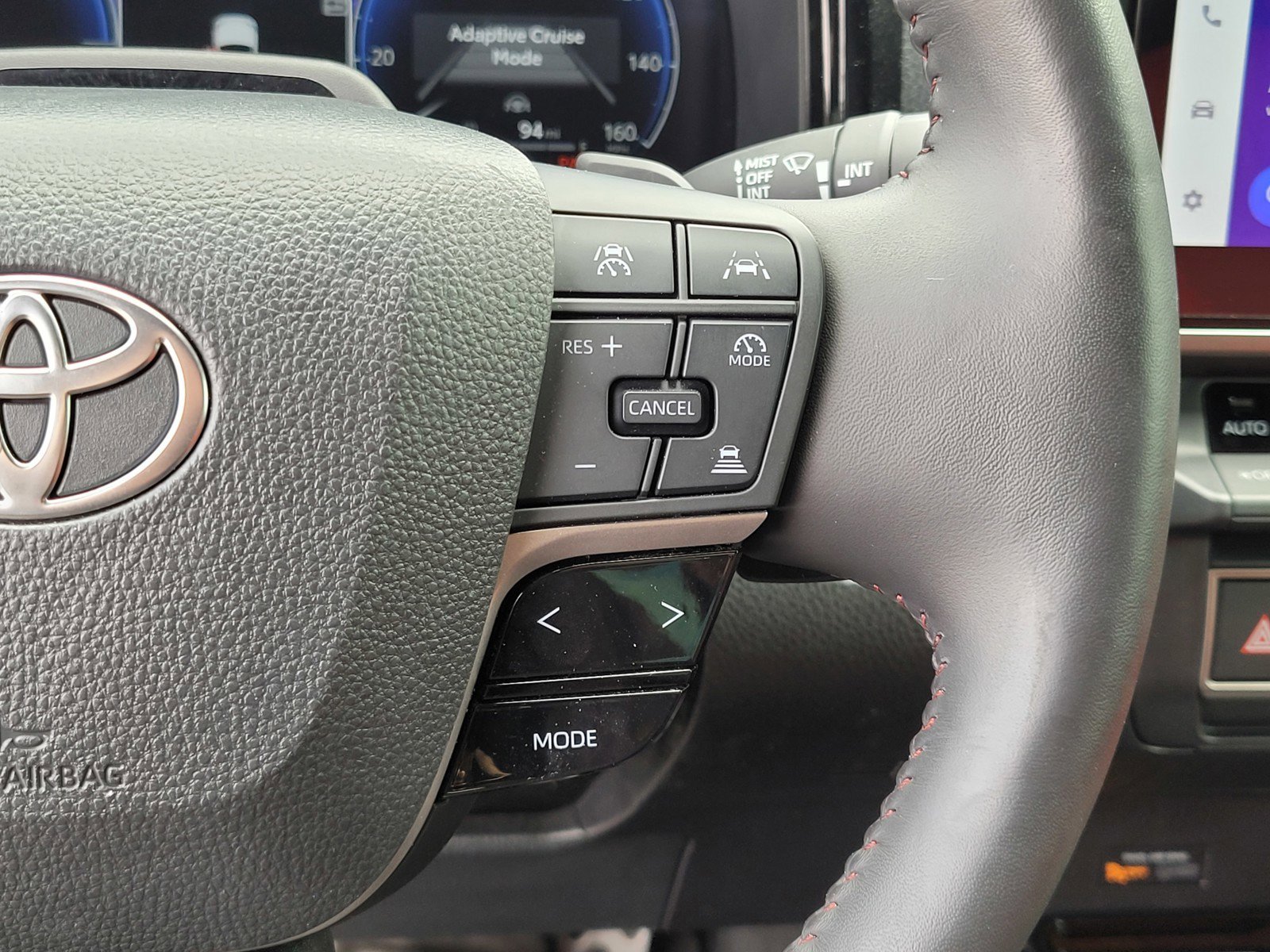 Used 2025  Toyota  image 25