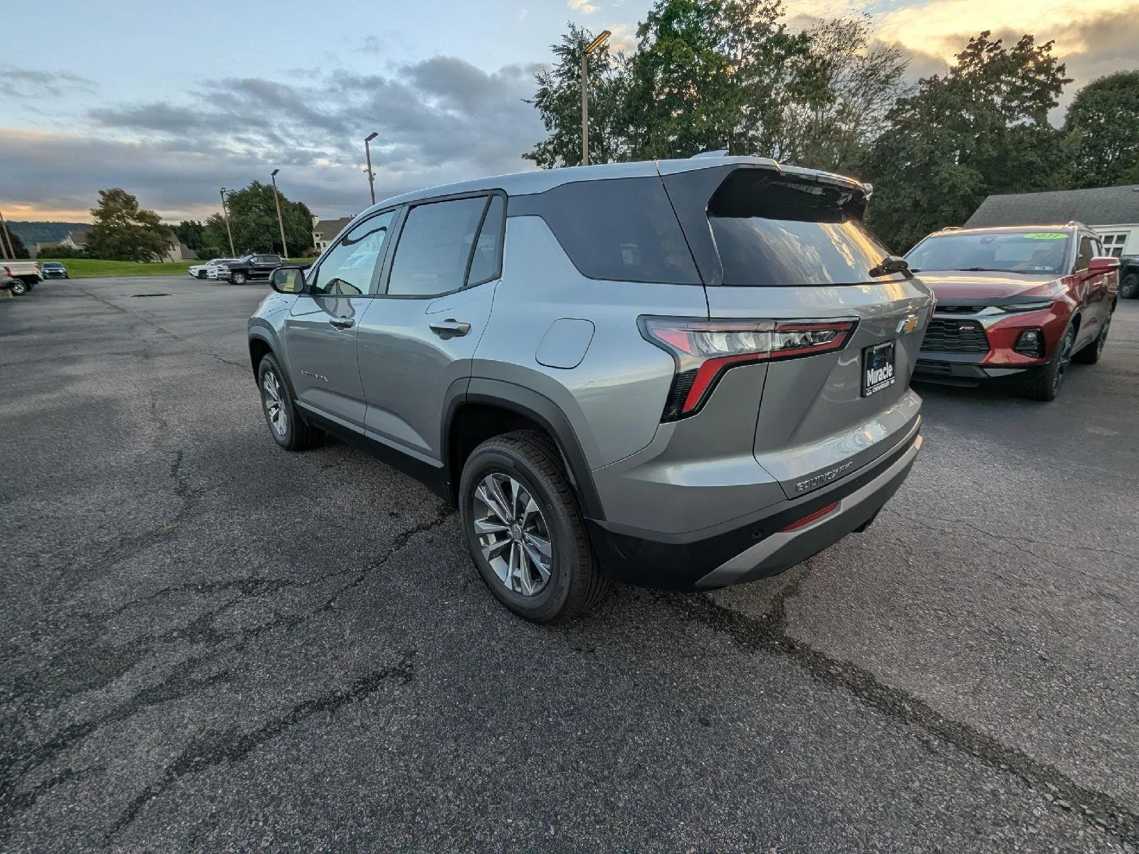 New 2027 Sterling Gray Metallic Chevrolet LT image 29