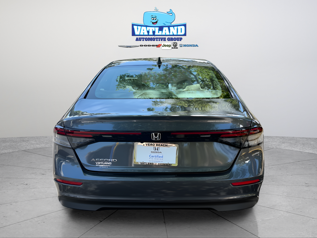 Used 2025 Gray Honda LX image 4