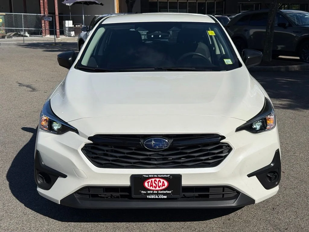 Used 2024 White Subaru Base image 3