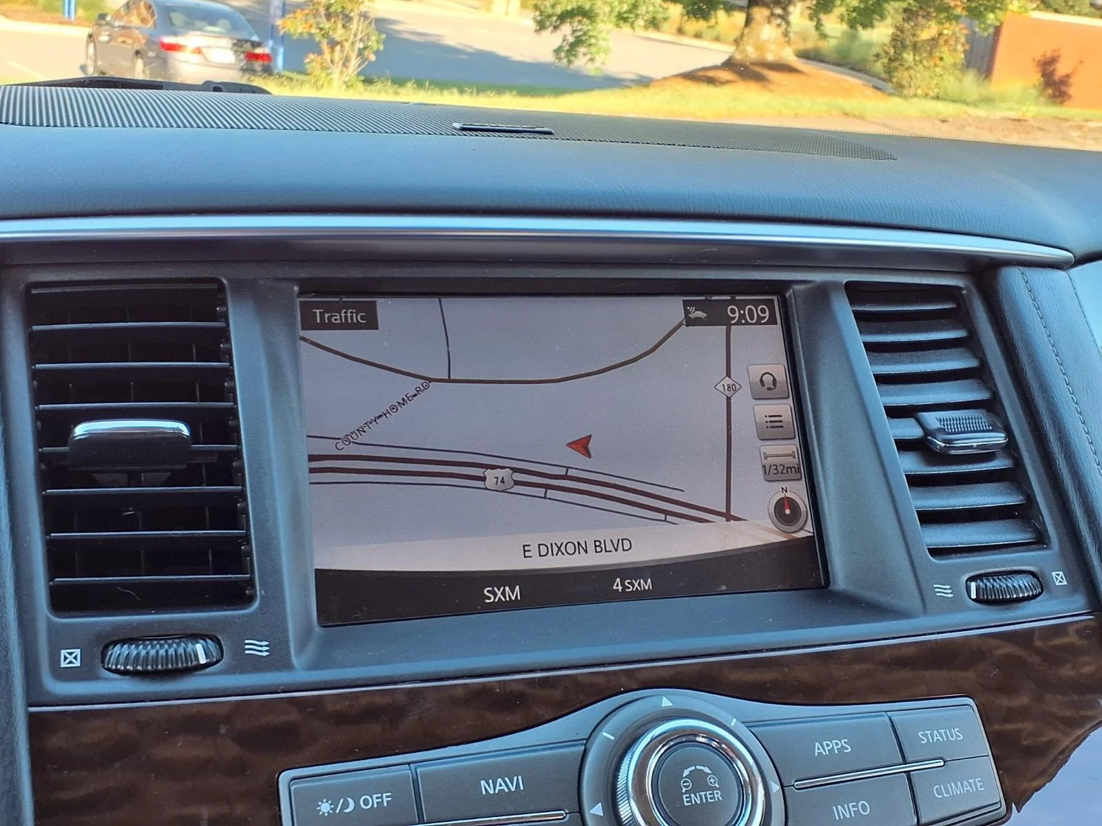 Used 2019 Super Black Nissan SV image 27