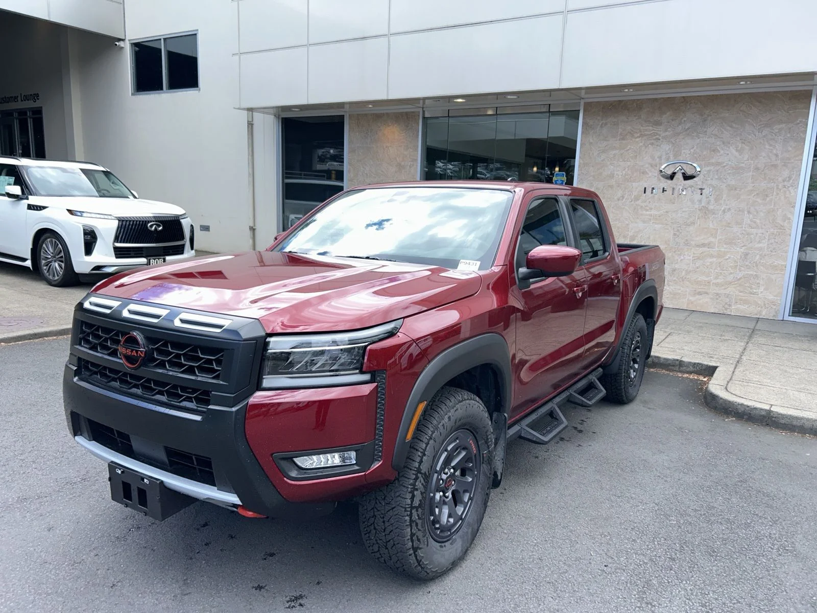 2025 Nissan Frontier PRO-4X Crew Cab 4X4's photo
