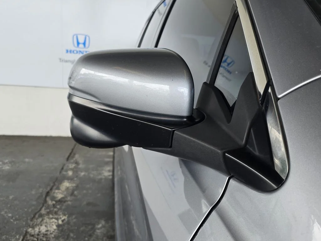 Used 2016 Silver Honda EX-L image 63
