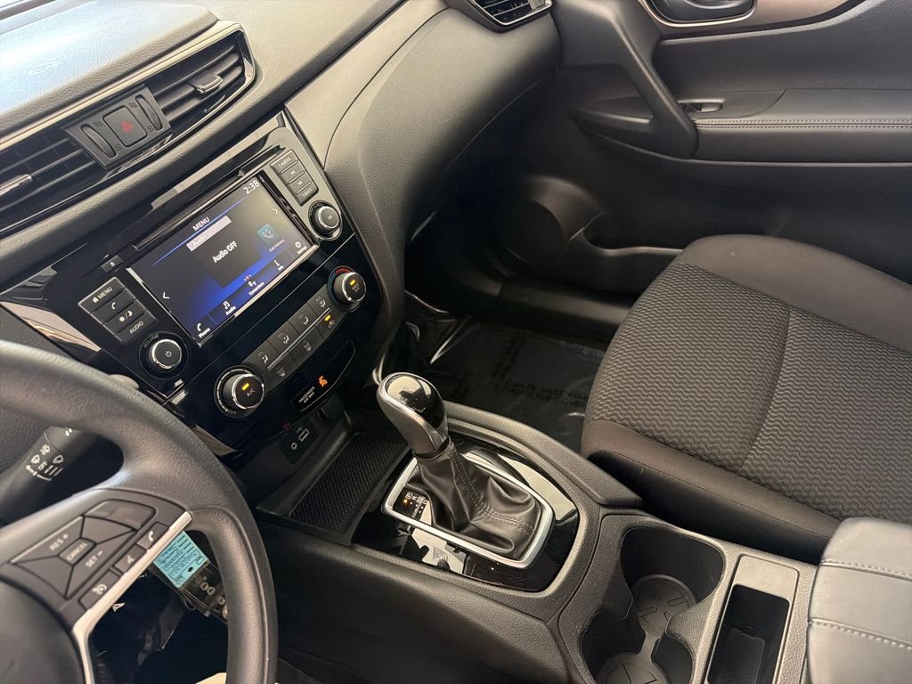 Used 2020 Gun Metallic Nissan S image 17