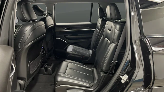 Used 2021 Diamond Black Jeep Limited image 22