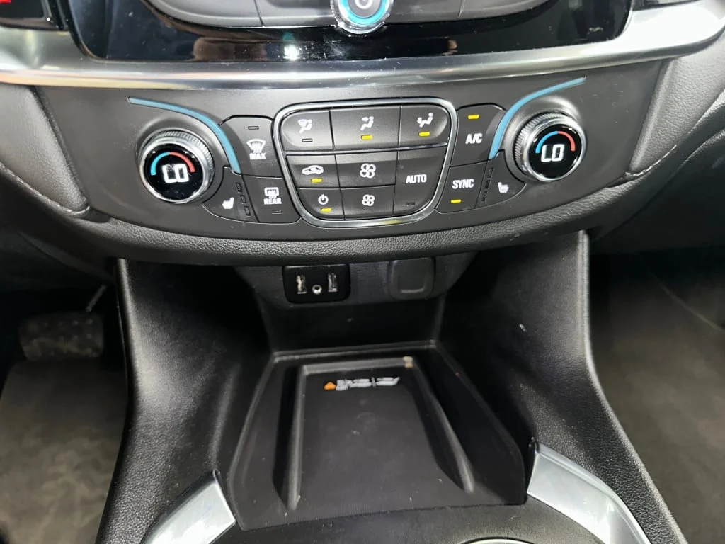 2023 Chevrolet Traverse 1LT - Photo 16