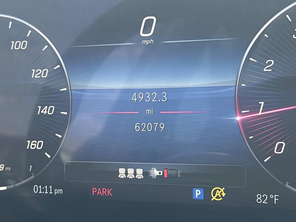 Used 2024 Graphite Gray Metallic Mercedes-Benz C 300 image 28
