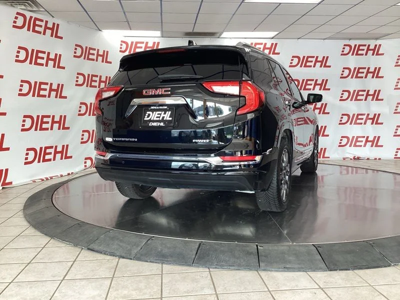 Used 2023 Black GMC Denali image 7