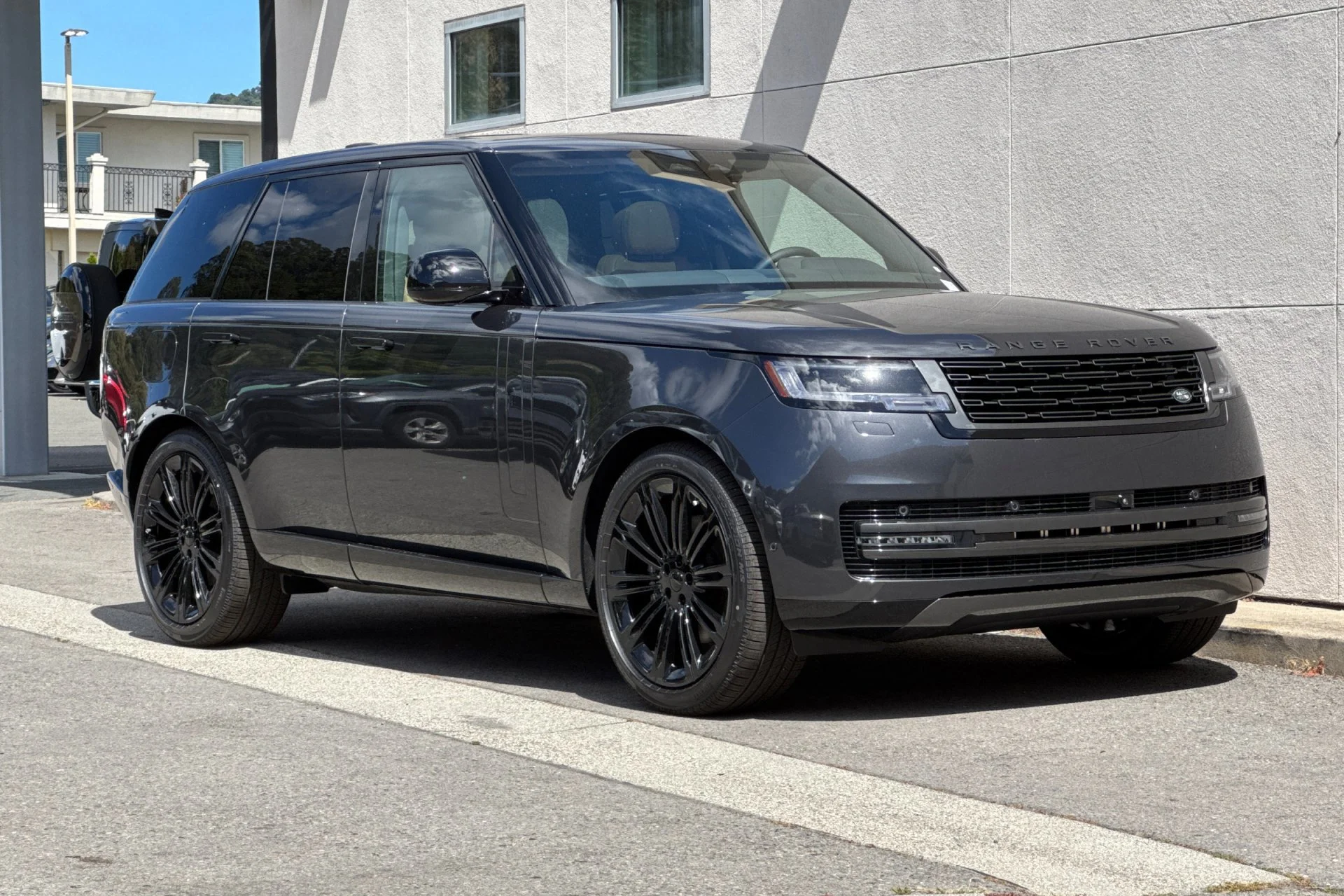 New 2026 Carpathian Grey Land Rover SE image 9
