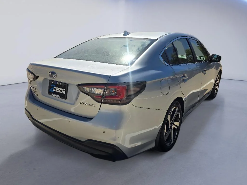 Used 2022 Ice Silver Metallic Subaru Limited image 5