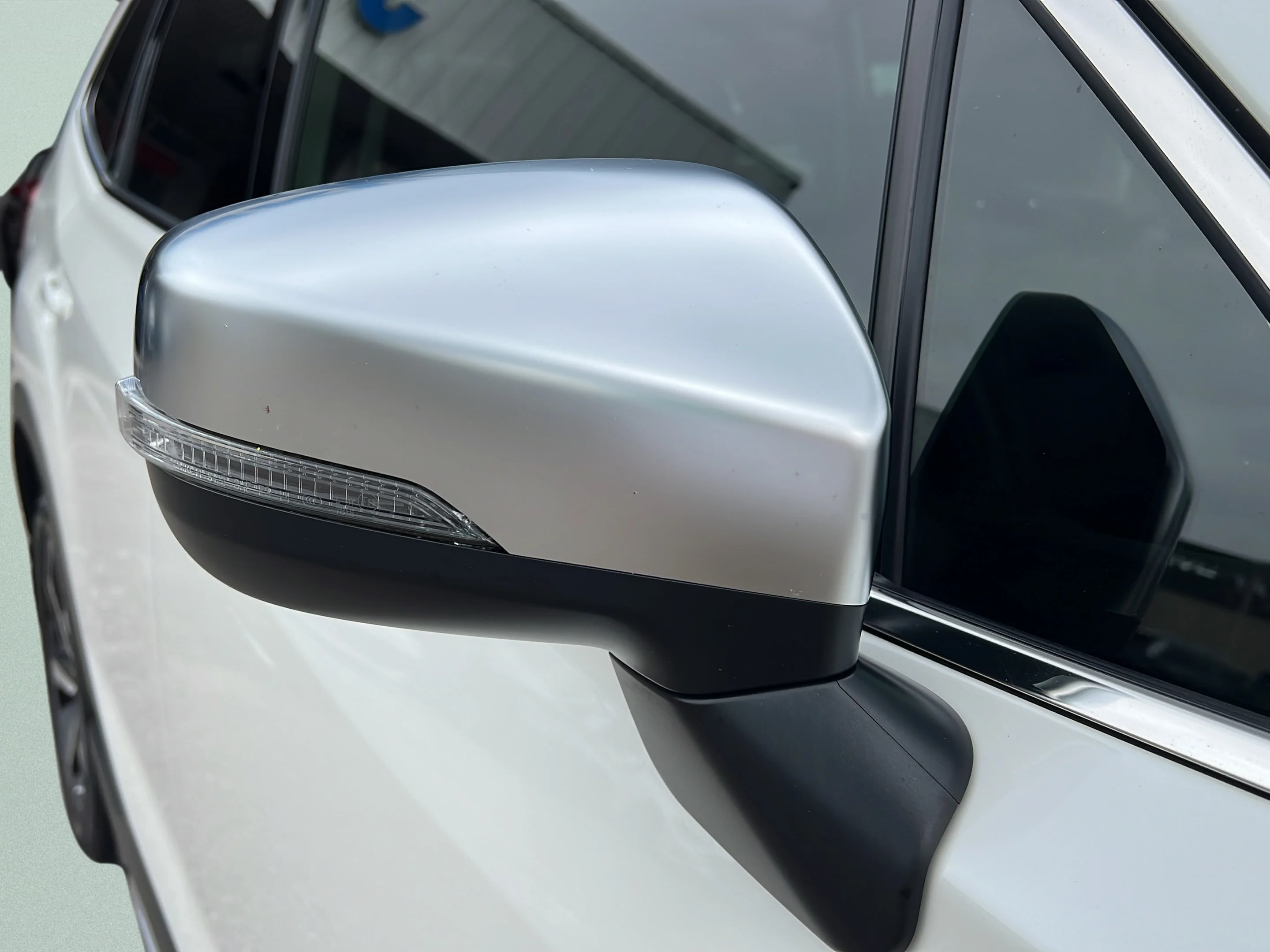 Used 2023 Crystal White Pearl Subaru Touring image 29