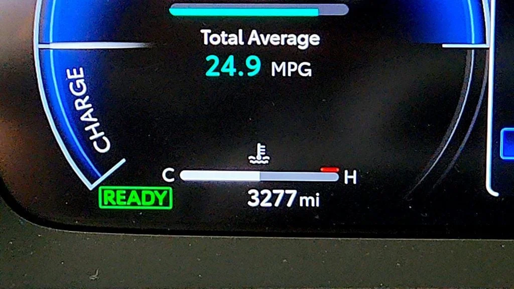 Used 2026 Heavy Metal Toyota Platinum AWD image 17