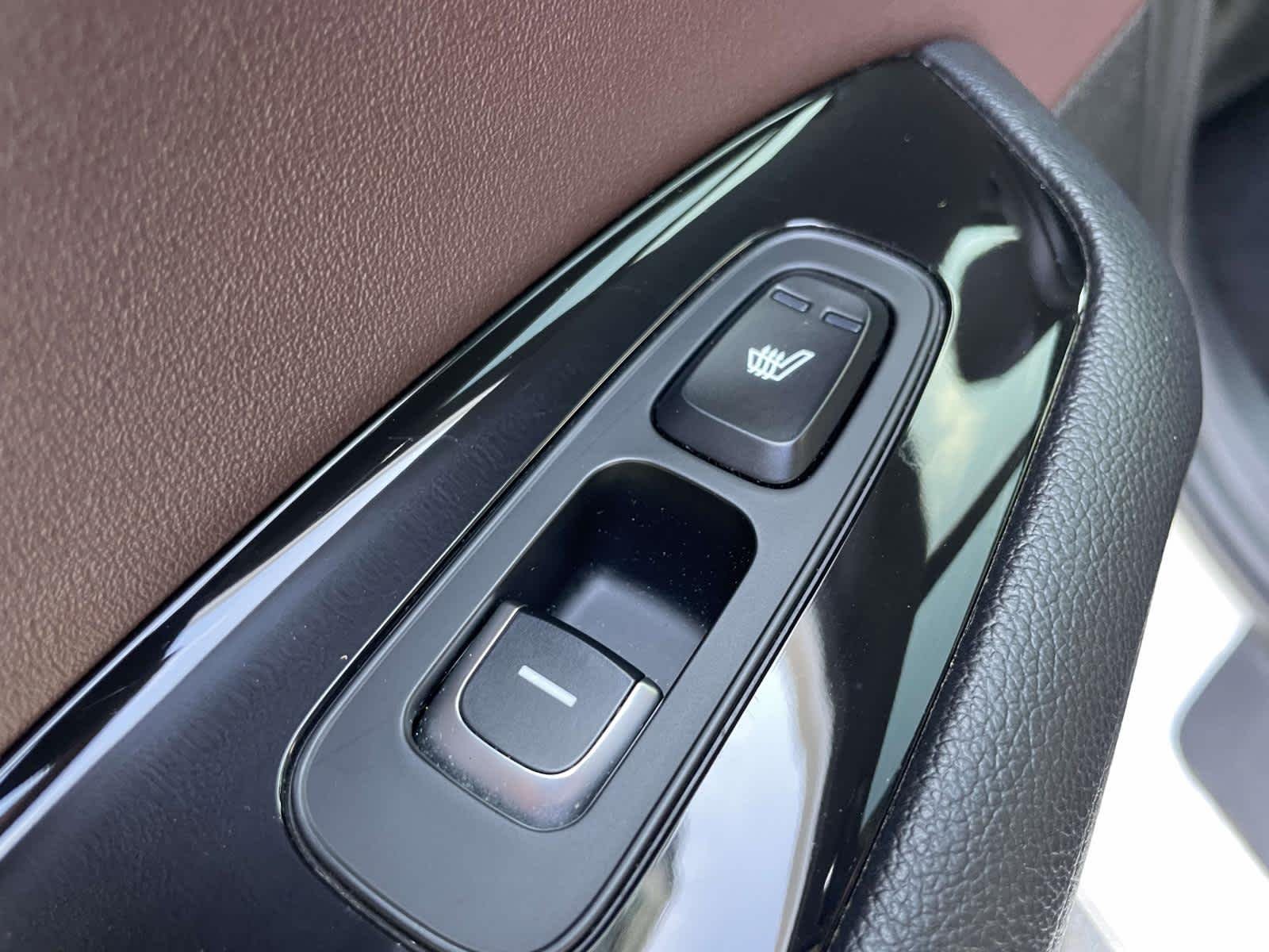 Used 2019 Snow White Pearl Kia SX image 28