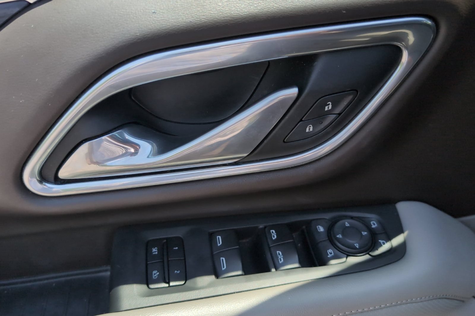 Used 2021 ONYX BLACK GMC SLT image 12