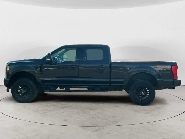 Used 2019 Agate Black Metallic Ford Lariat image 8