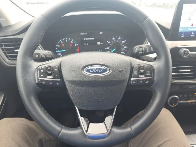 Used 2022 Gray Metallic Ford SE image 15