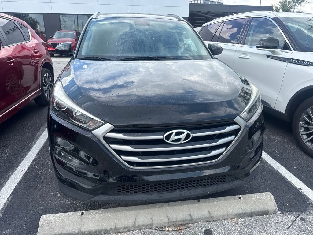Used 2017 Black Hyundai SE image 2