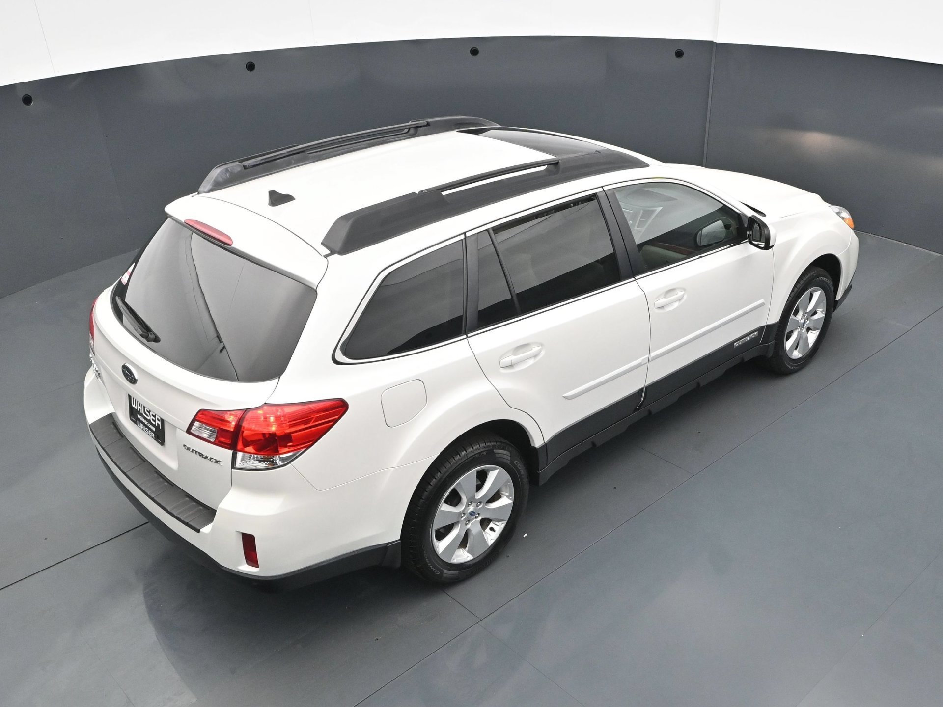 Used 2012 Satin White Pearl Subaru 2.5i image 40