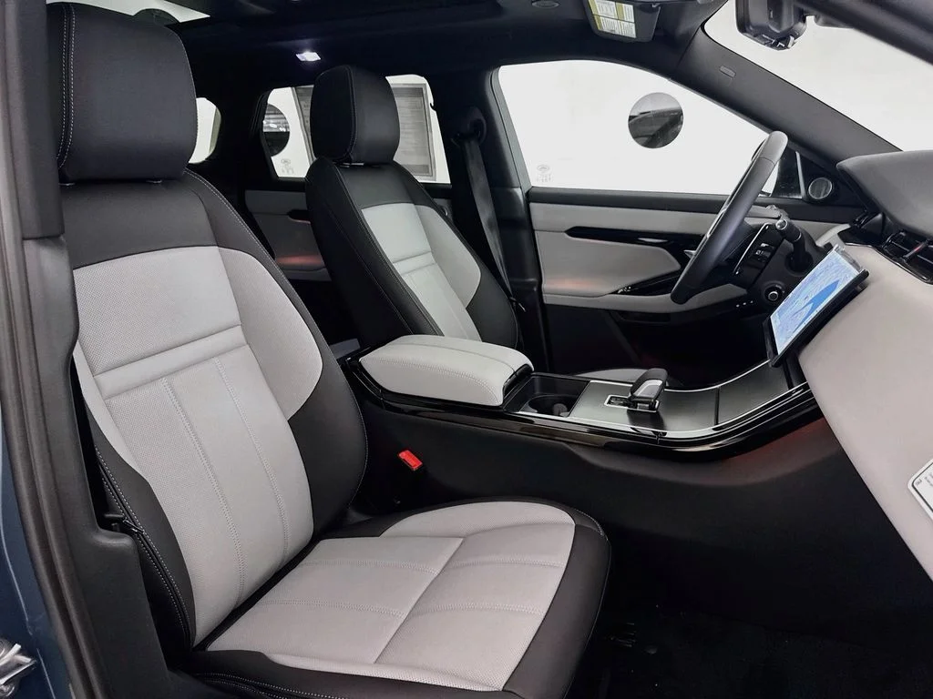 New 2026 Tribeca Blue Land Rover Hoxton Edition image 29