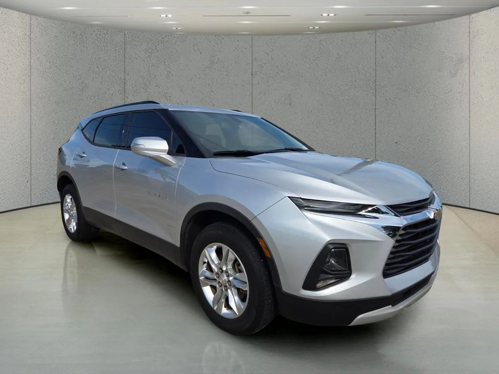 Used 2019 Silver Chevrolet Base image 6