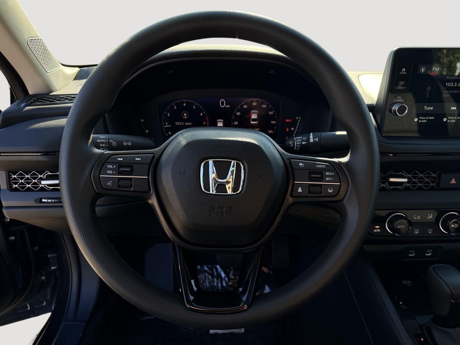 New 2026 Meteorite Gray Metallic Honda SE image 15