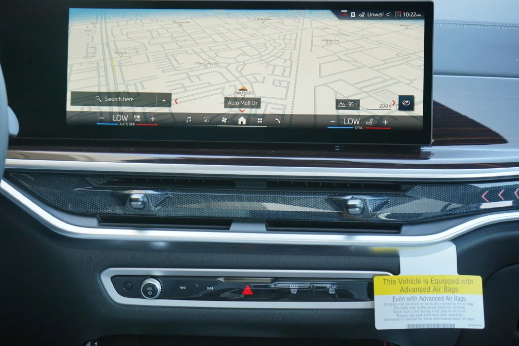 Used 2026 Gray BMW sDrive40i image 14