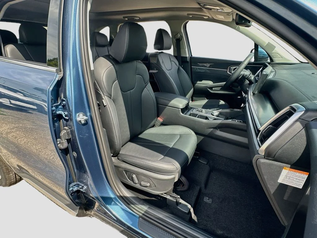 New 2026 Mineral Blue Kia EX image 30