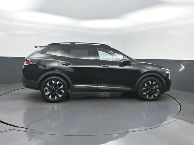 Used 2023 Black Kia X-Line image 32