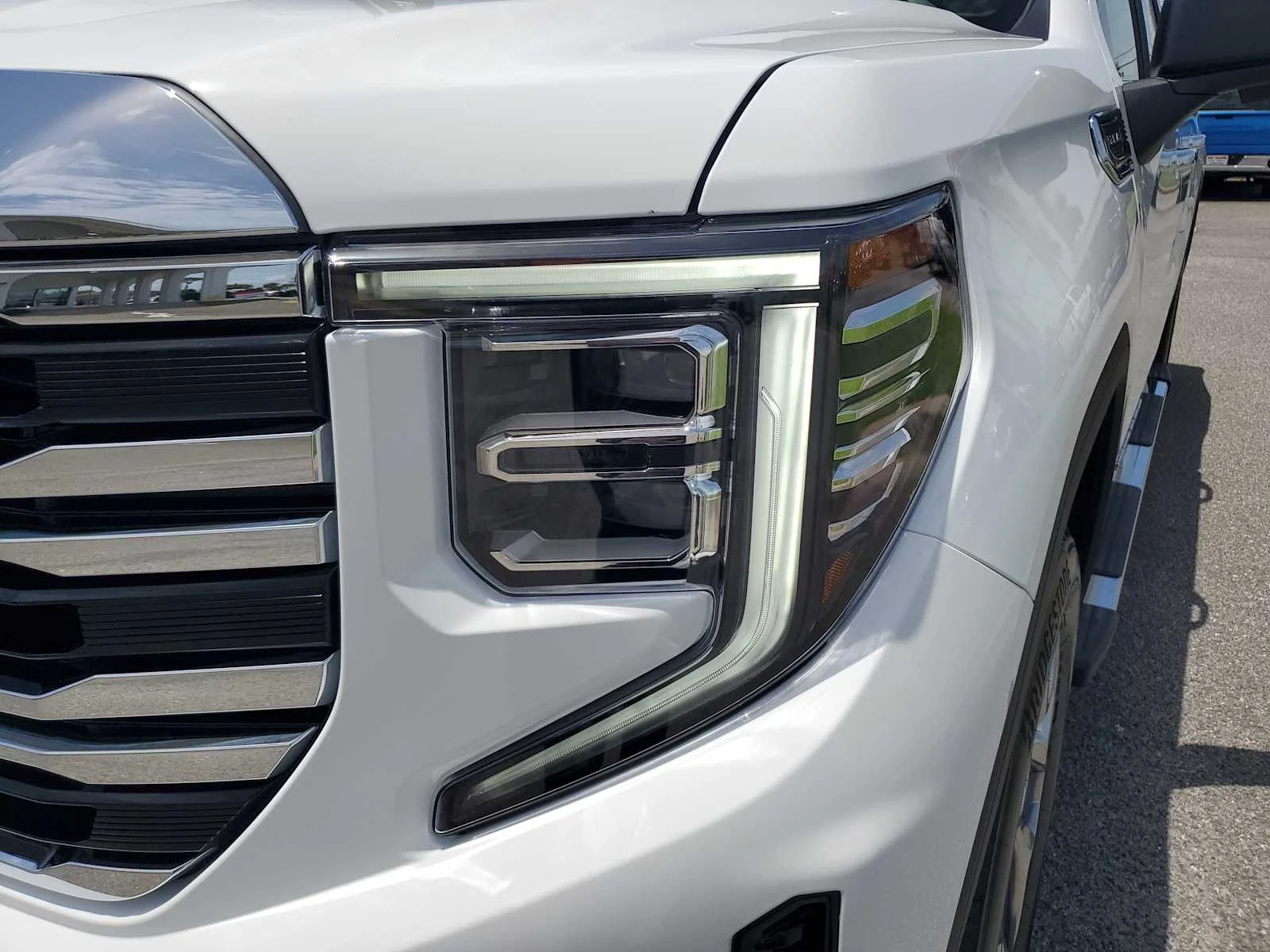 New 2026 Summit White GMC SLT image 12