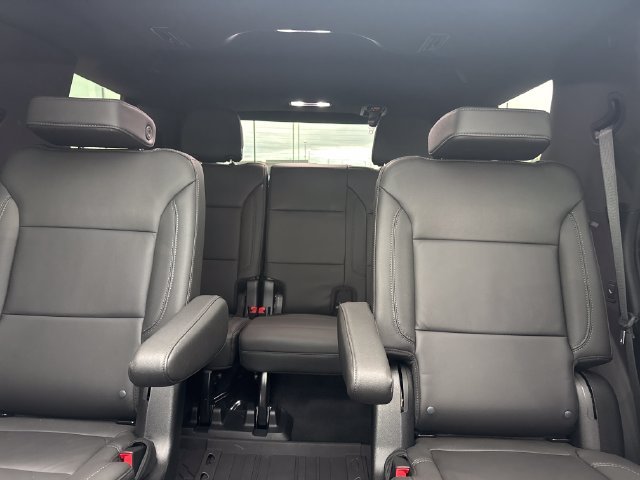 Used 2024 Gray Chevrolet Z71 image 22