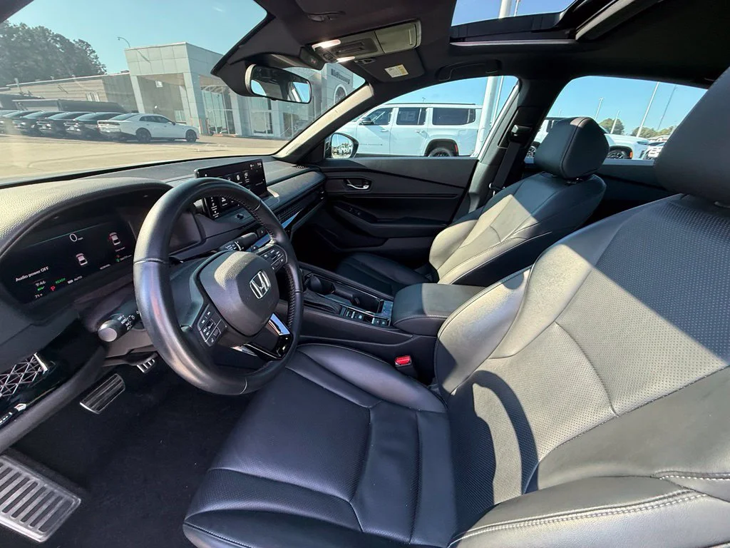 Used 2023 White Honda Sport-L image 19