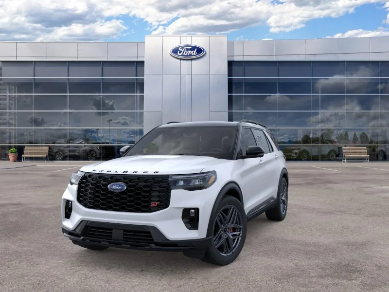 New 2026 Star White Metallic Tri-Coat Ford ST image 2