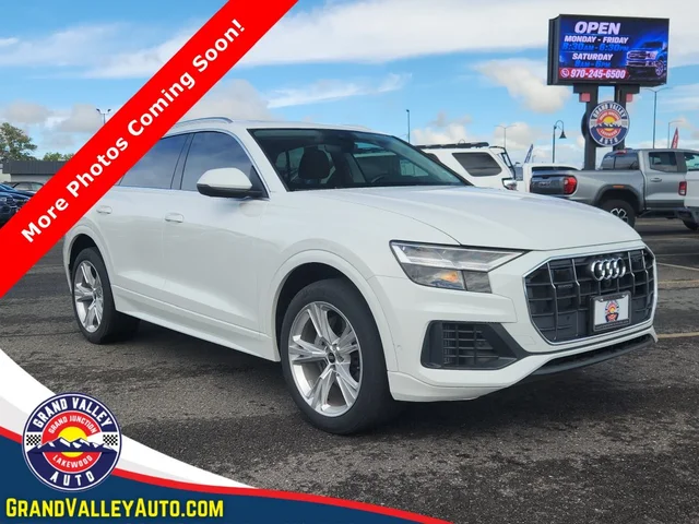 2022 Audi Q8 55 Premium Plus