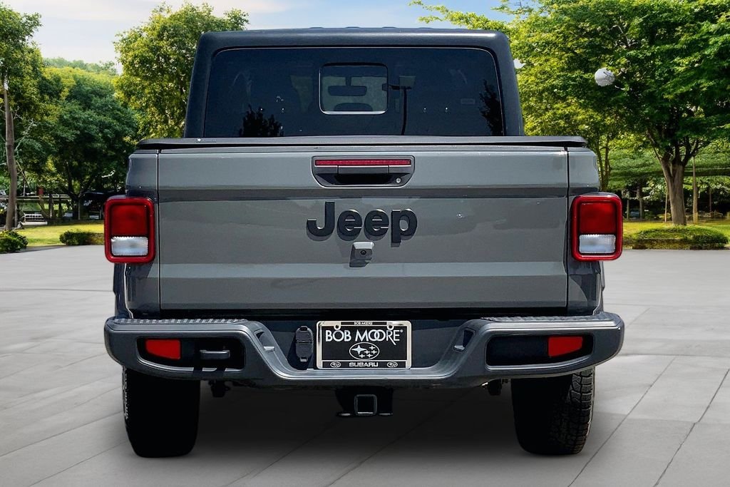 Used 2023 Gray Jeep Sport S image 5