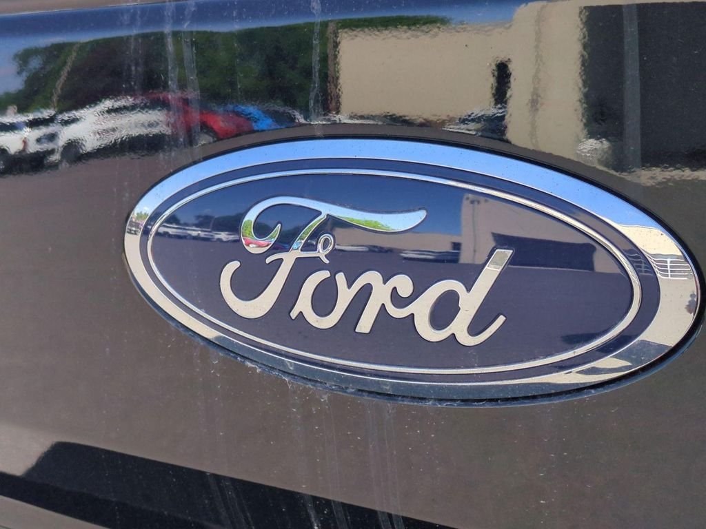 Used 2020 Black Ford Lariat image 25