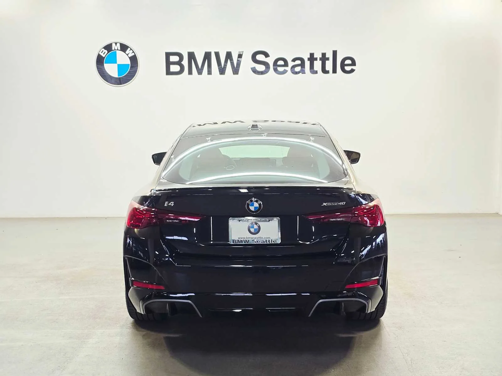 New 2026 Black Sapphire Metallic BMW xDrive40 image 5
