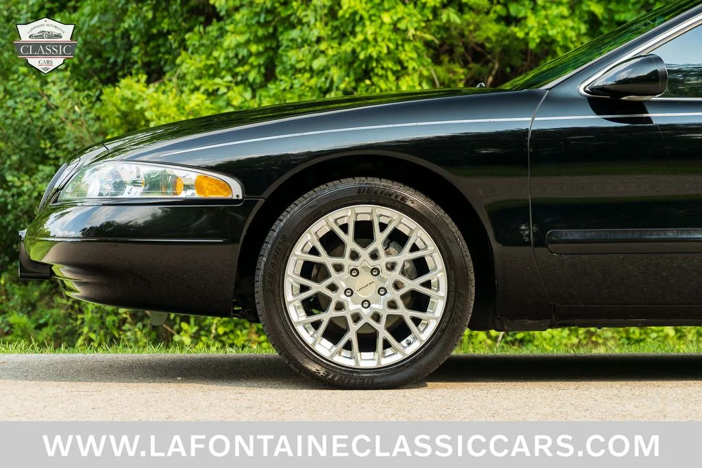 Used 1997  Lincoln LSC image 18