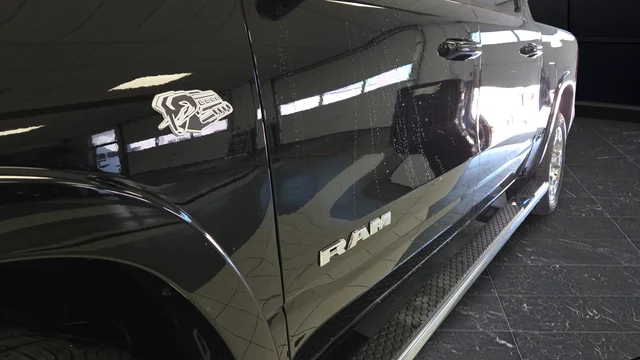 New 2026 Diamond Black Crystal Pearl-Coat Exterior Paint RAM Big Horn/Lone Star image 40