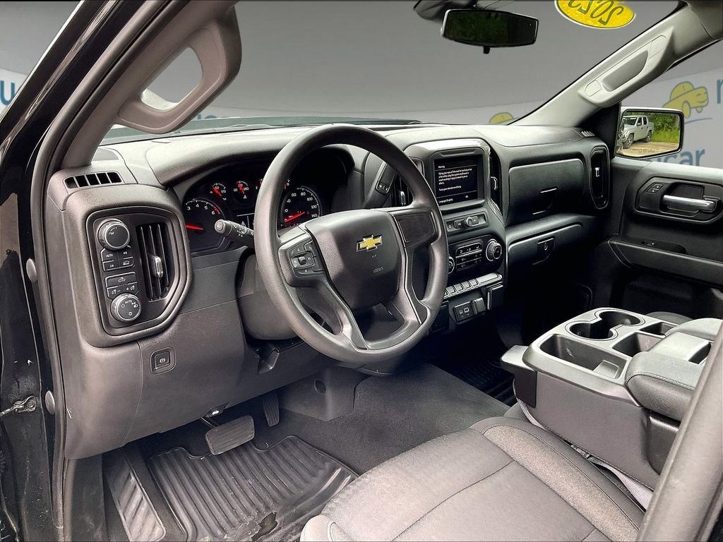Used 2023 Black Chevrolet Custom image 8