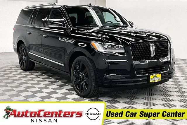 2023 Lincoln Navigator L Reserve's photo