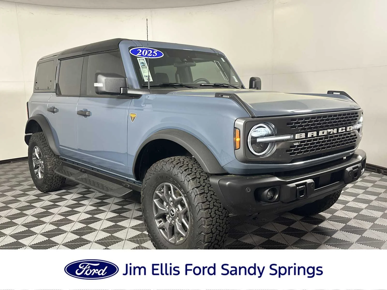 2025 Ford Bronco Badlands 4x4's photo