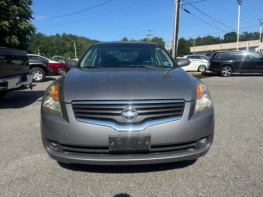 Used 2009 Gray Nissan 2.5 S image 2